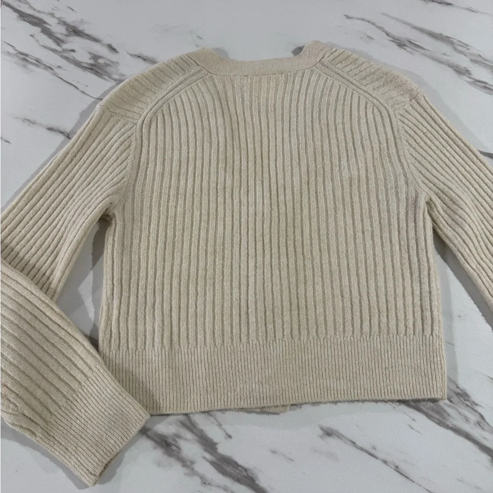 H&M Light Tan Ribbed Sweater - Picture 6 of 6